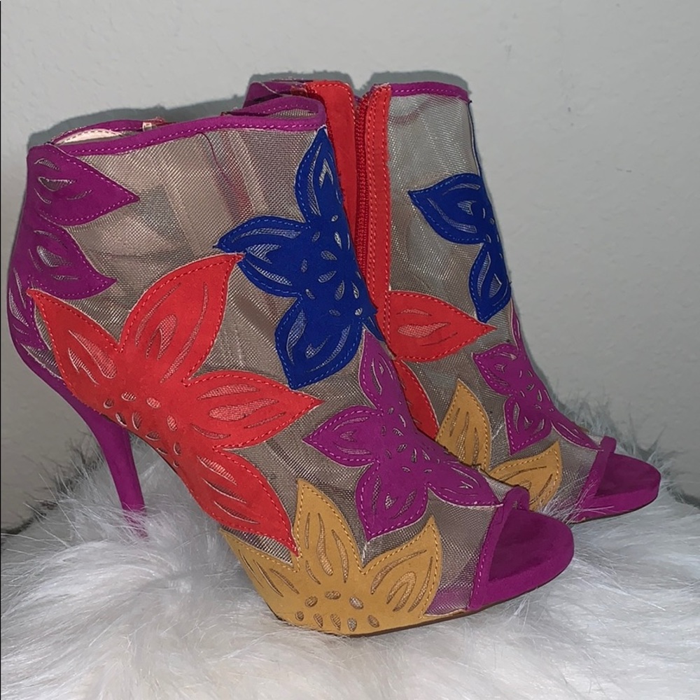 Jessica Simpson 7 1/2 Floral Heels